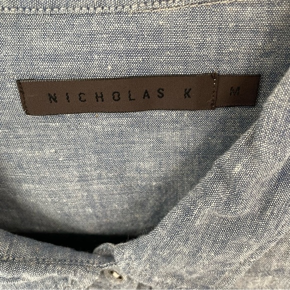 Nicolas K Open weave back Button Down Safari Shirt Size M Chambray Blue 17 - Picture 3 of 6